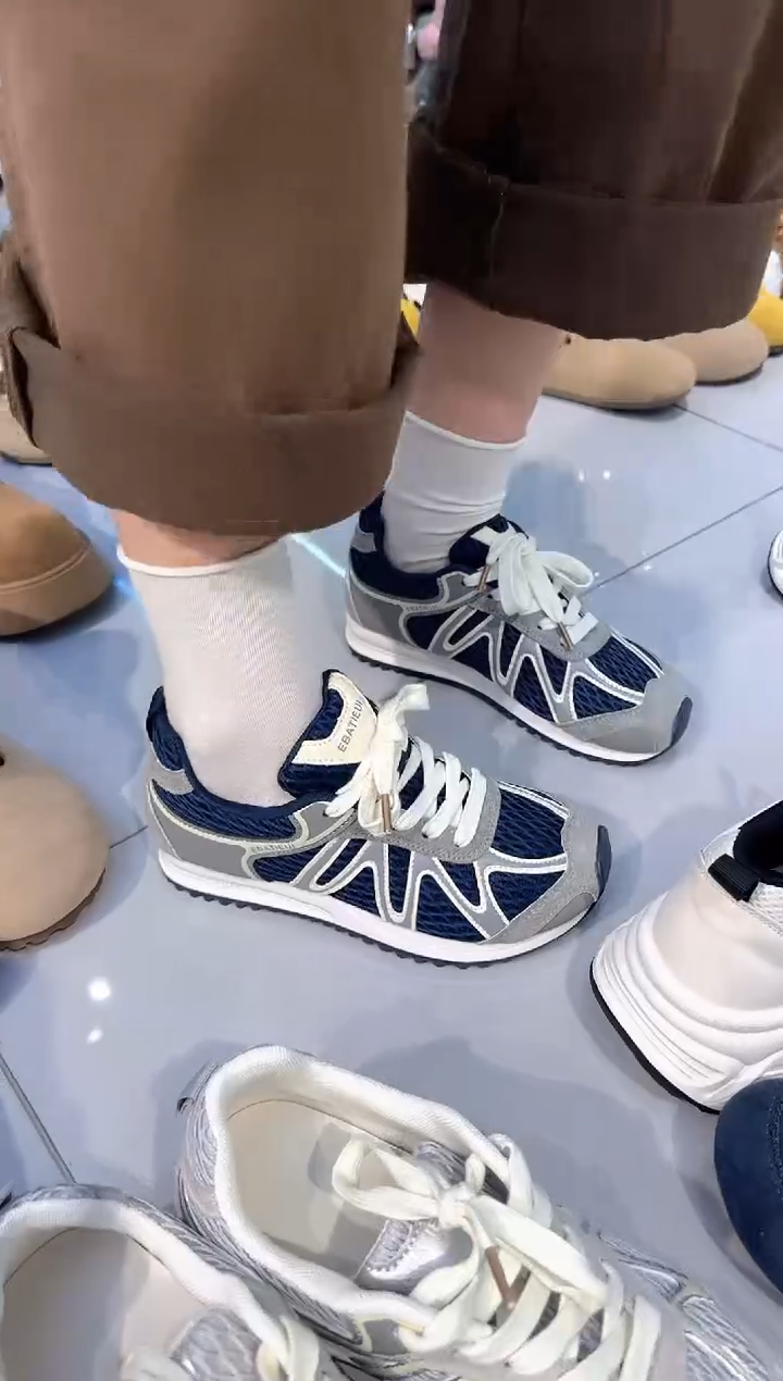 单鞋阿甘鞋蓝色39码一双