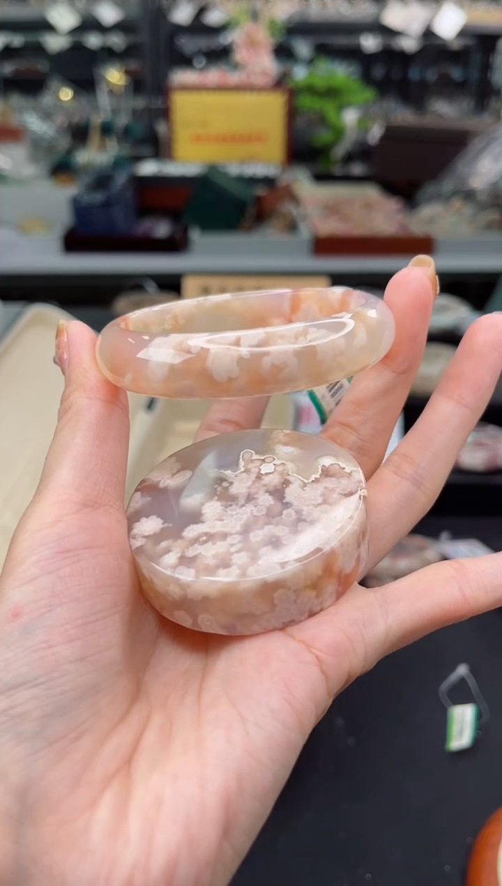 【闪购商品】石英质玉手镯未镶嵌56圈口（赠品镯心）6572107