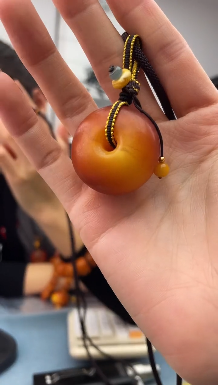 【闪购商品】蜜蜡珠宝奇石未镶嵌014，配绳假一罚十