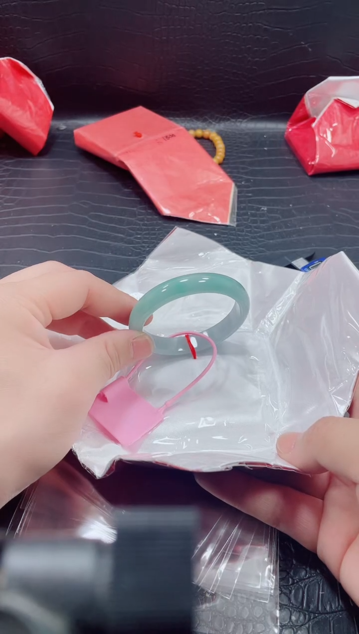 非金属无小哥 86号手镯 54.6圈口