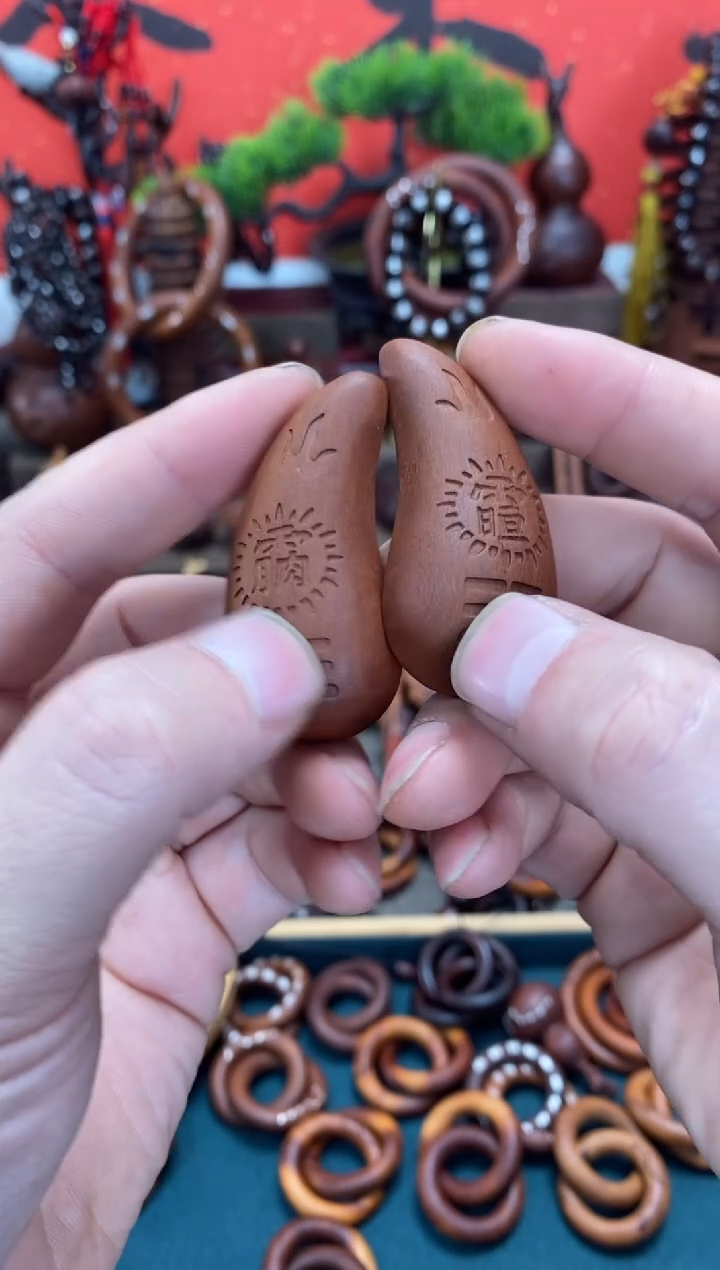 【闪购商品】木枣木新品小挂杯一对随机发货