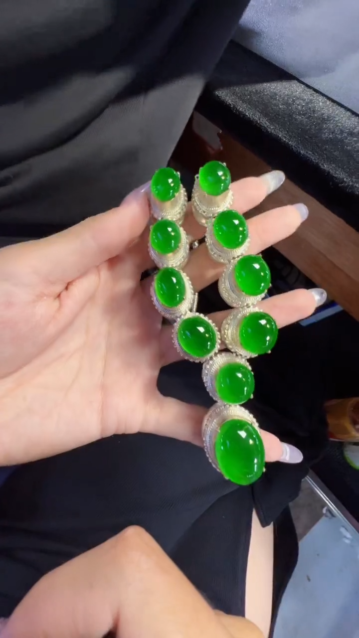 定制翡翠未镶嵌套链1