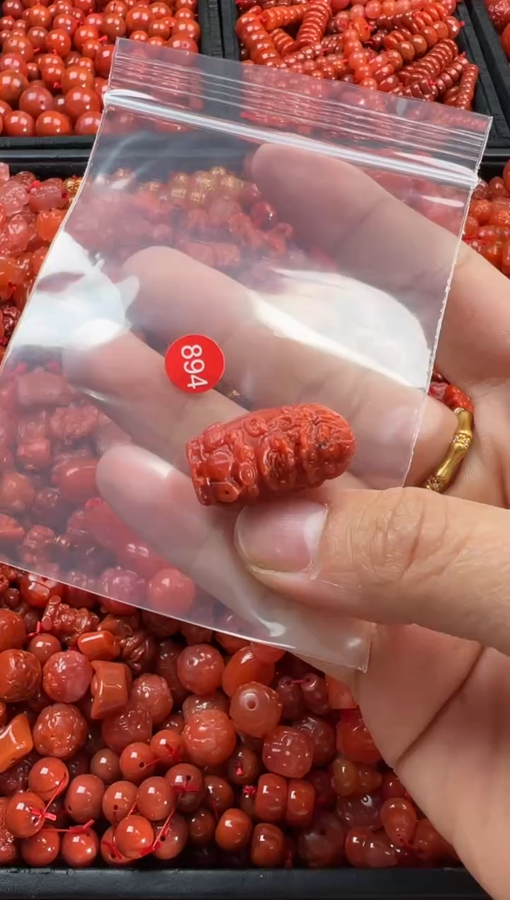 【闪购商品】南红玛瑙颈饰未镶嵌1