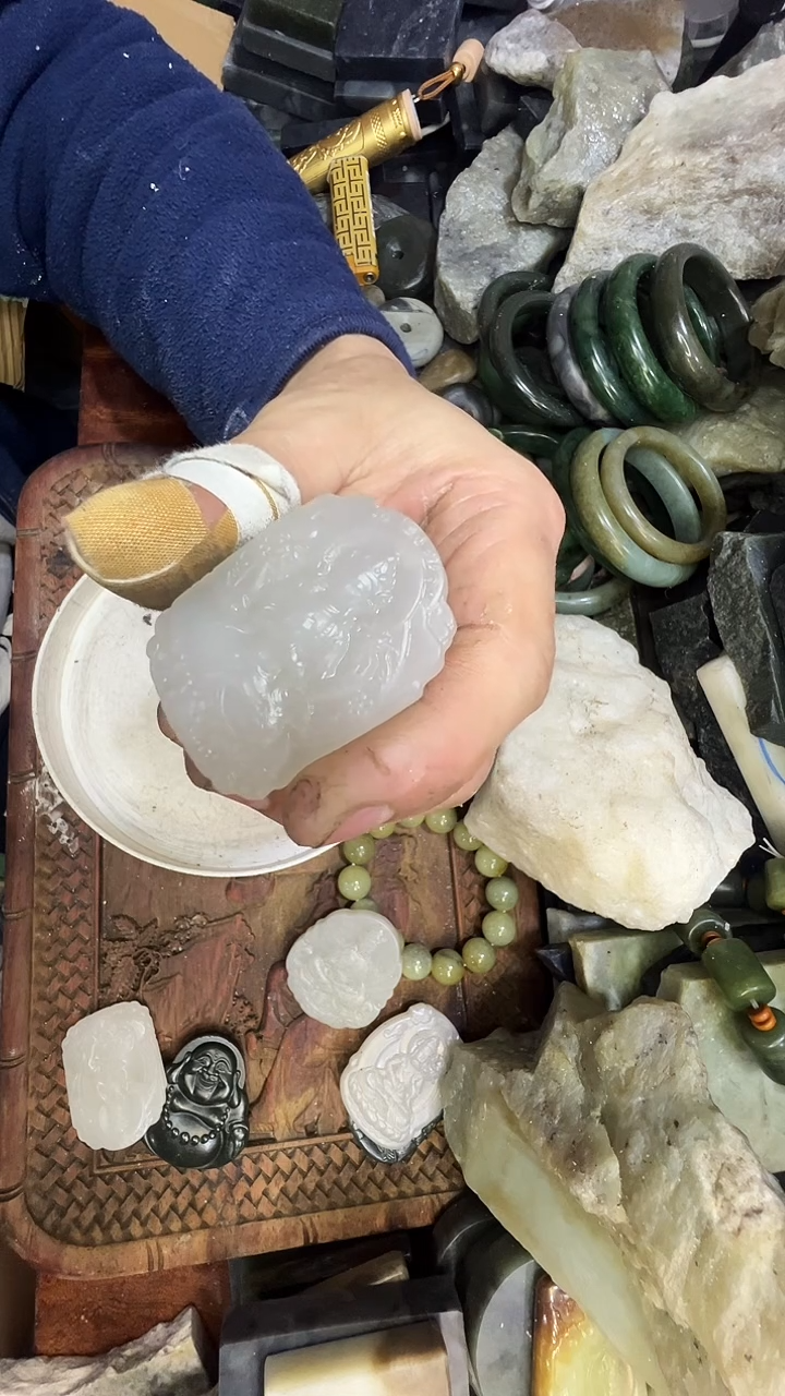 未镶嵌和田玉珠宝半成品1