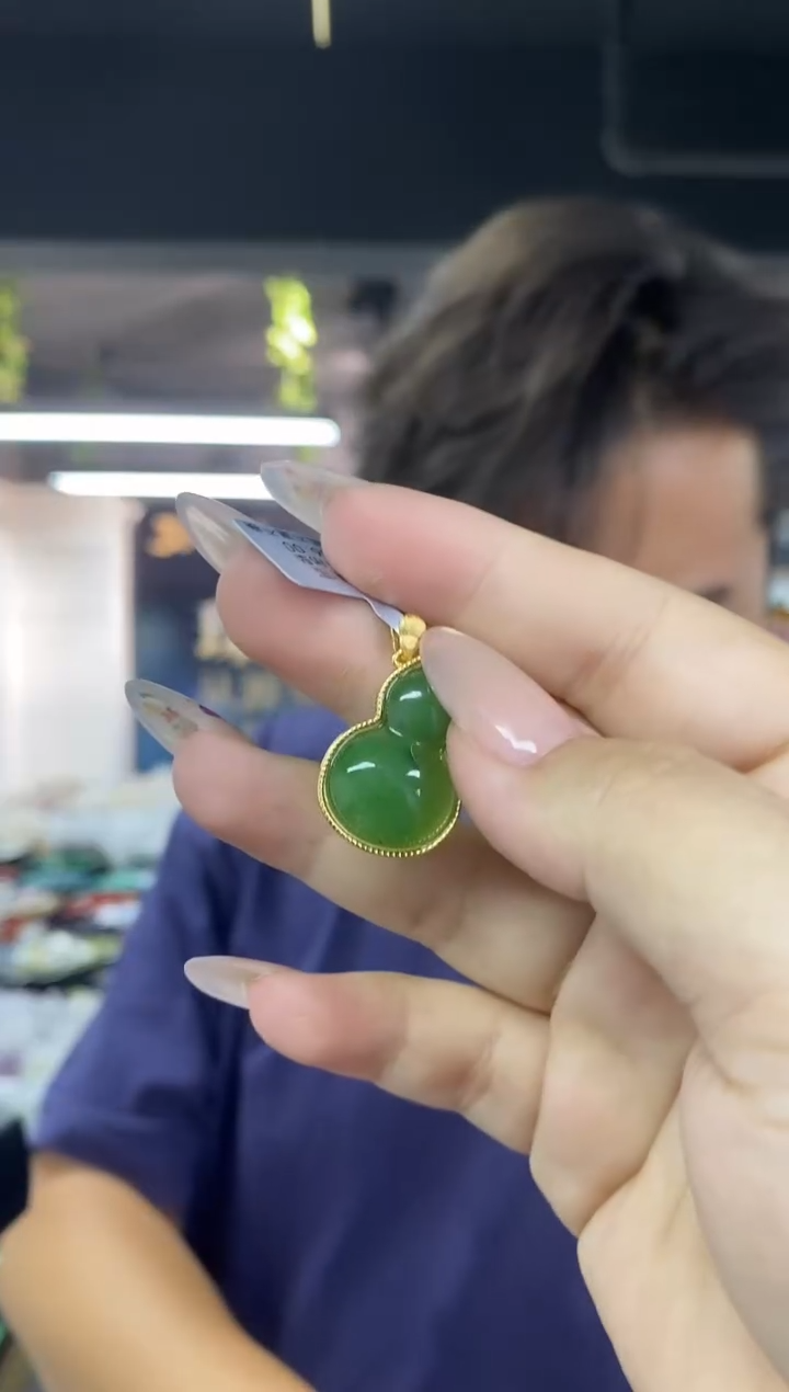 和田玉（碧玉）银S925镶嵌颈饰多样性发其一颜色微差