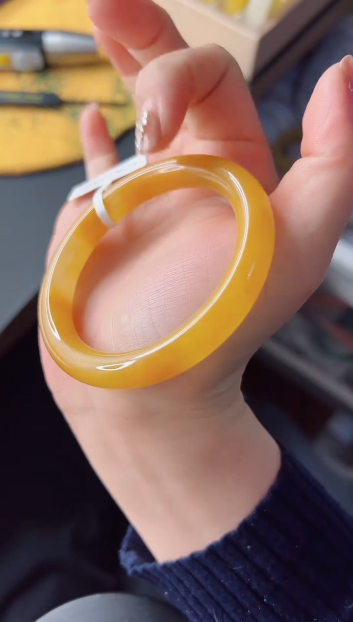 【闪购商品】石英质玉手镯未镶嵌554-56