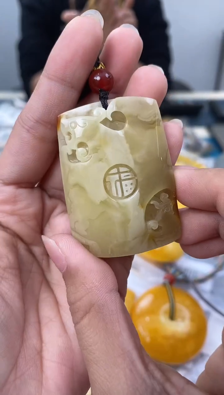 【闪购商品】琥珀裸石未镶嵌 天然琥珀蜜蜡仿古龙牌