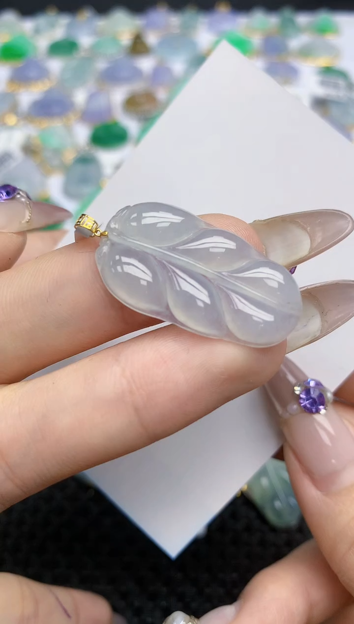 翡翠挂件18K金镶嵌89    天然翡翠A货