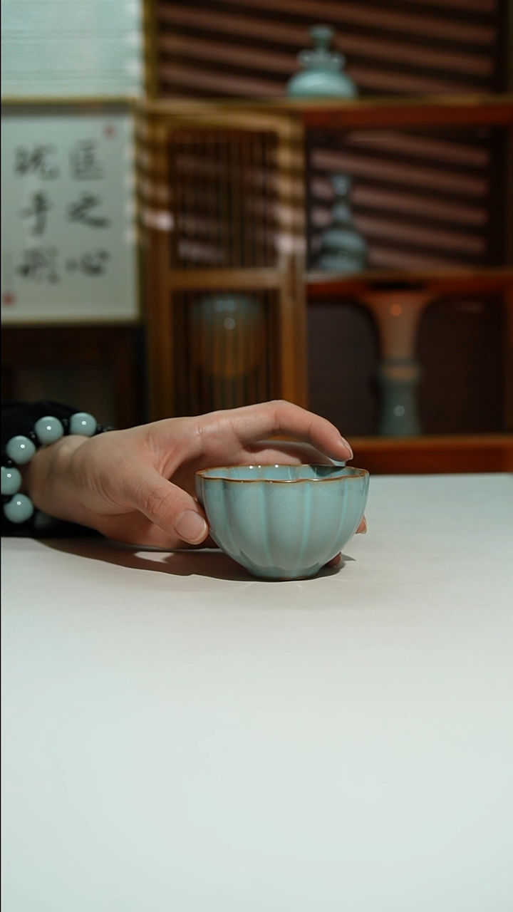 杯天青微瑕菊花杯