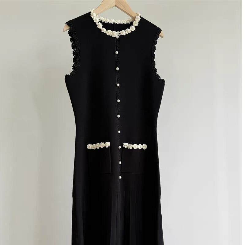 拉夏贝尔25夏新显瘦气质小众轻奢赫本风长裙礼服连衣裙 16216 KCK