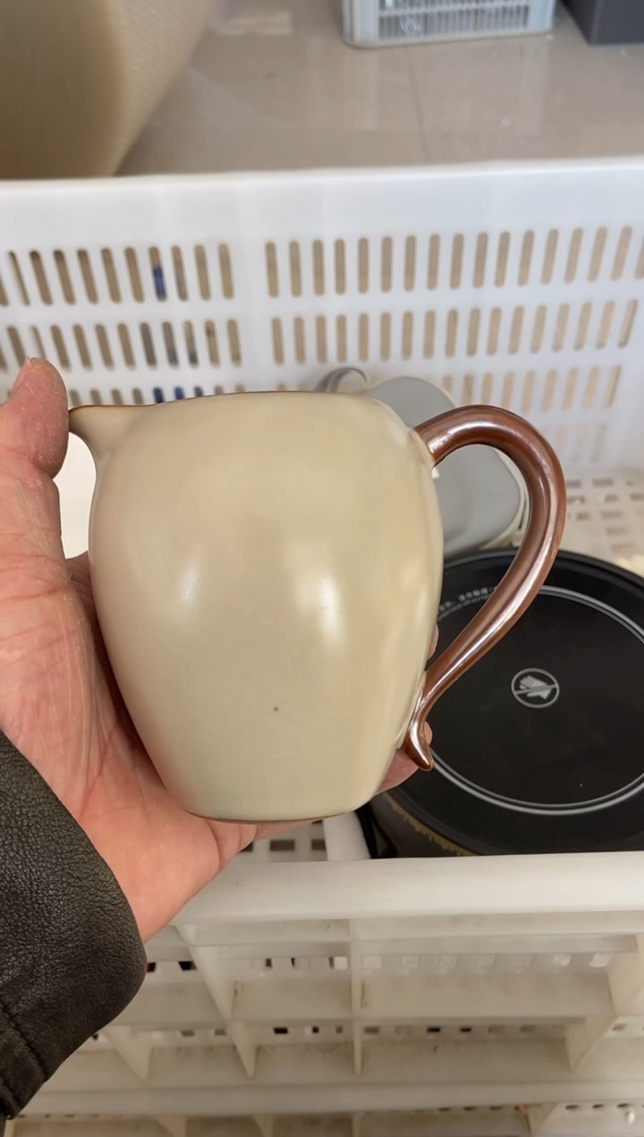 杯子瓷无运费险有瑕疵的摄影的产品有使用过的痕迹有点脏介意勿拍