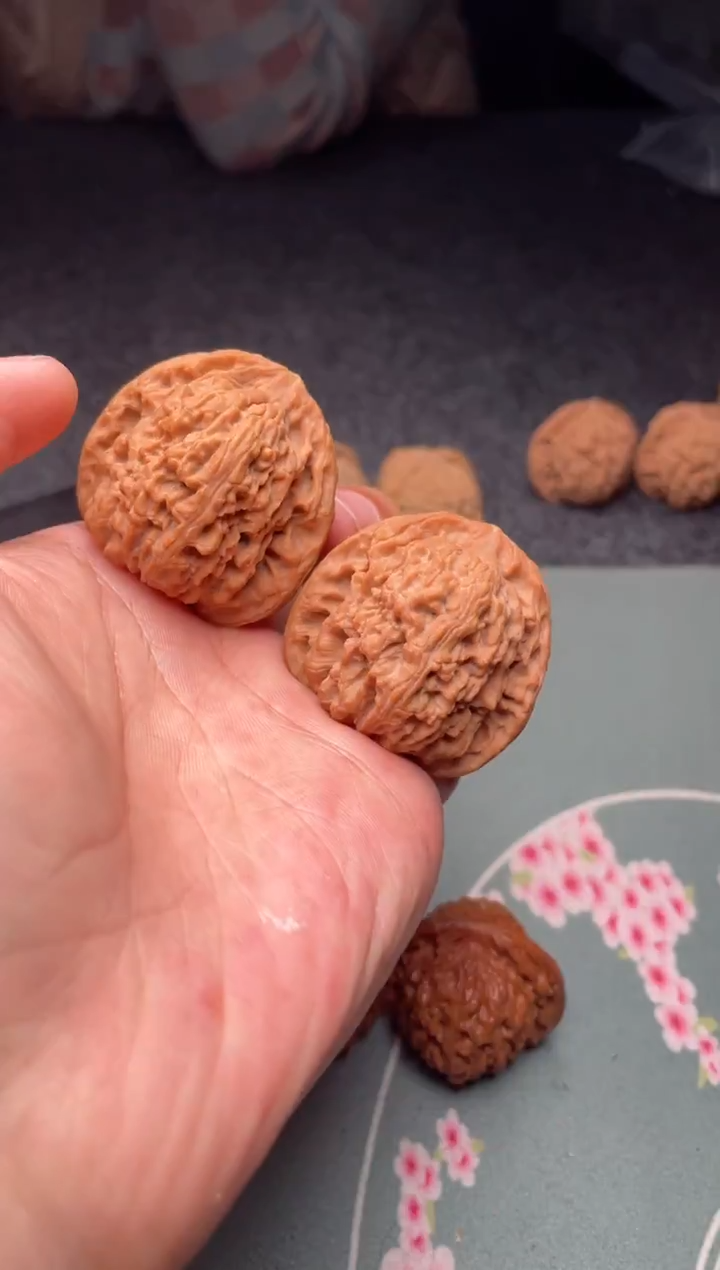 把件文玩核桃a297    南疆石 41尺