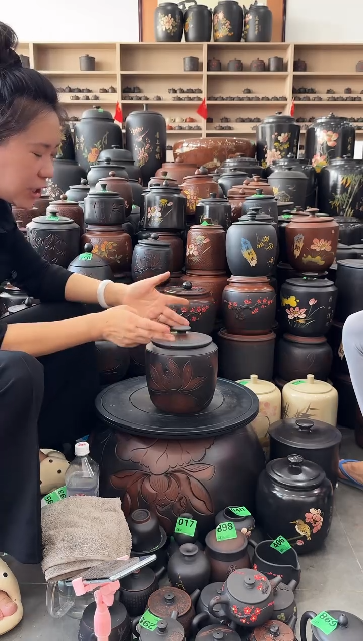 罐瑕疵茶叶罐 方尖荷花 650 