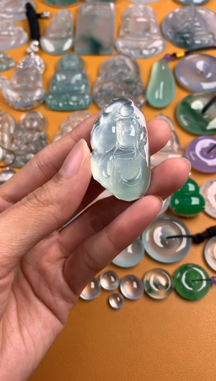 颈饰未镶嵌翡翠39.5-23.3-3.6