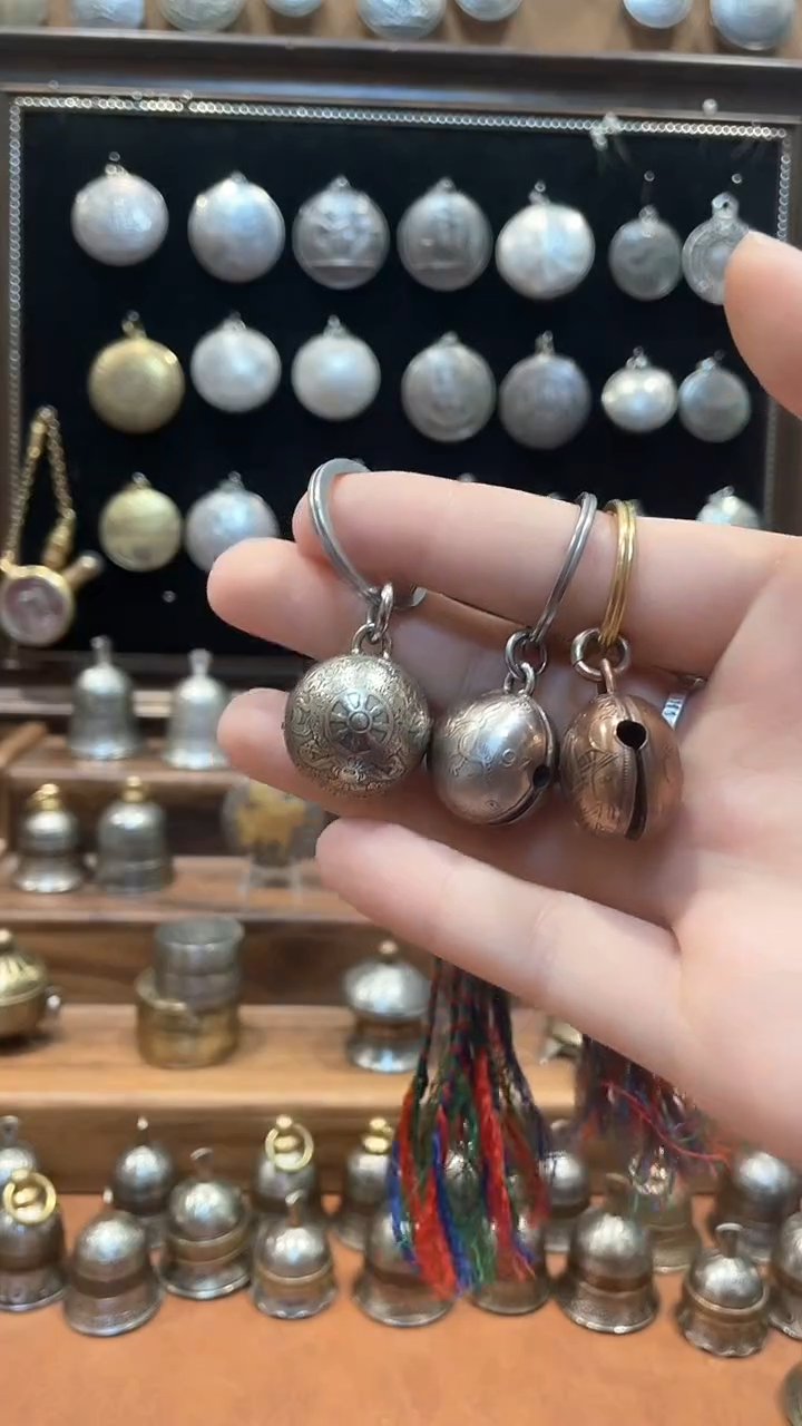 不丹八宝圆铃铛正品