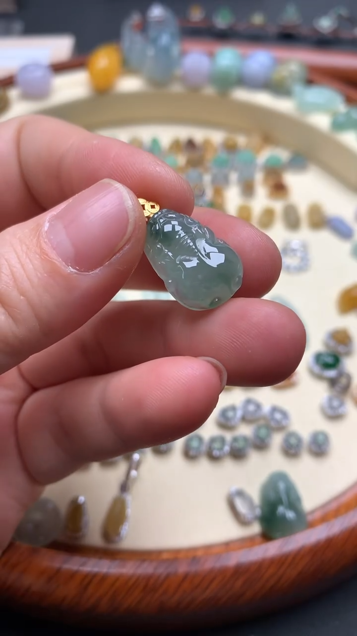 【闪购商品】翡翠耳饰18K金镶嵌翡翠貔貅