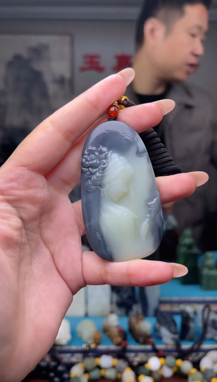 未镶嵌和田玉挂件1