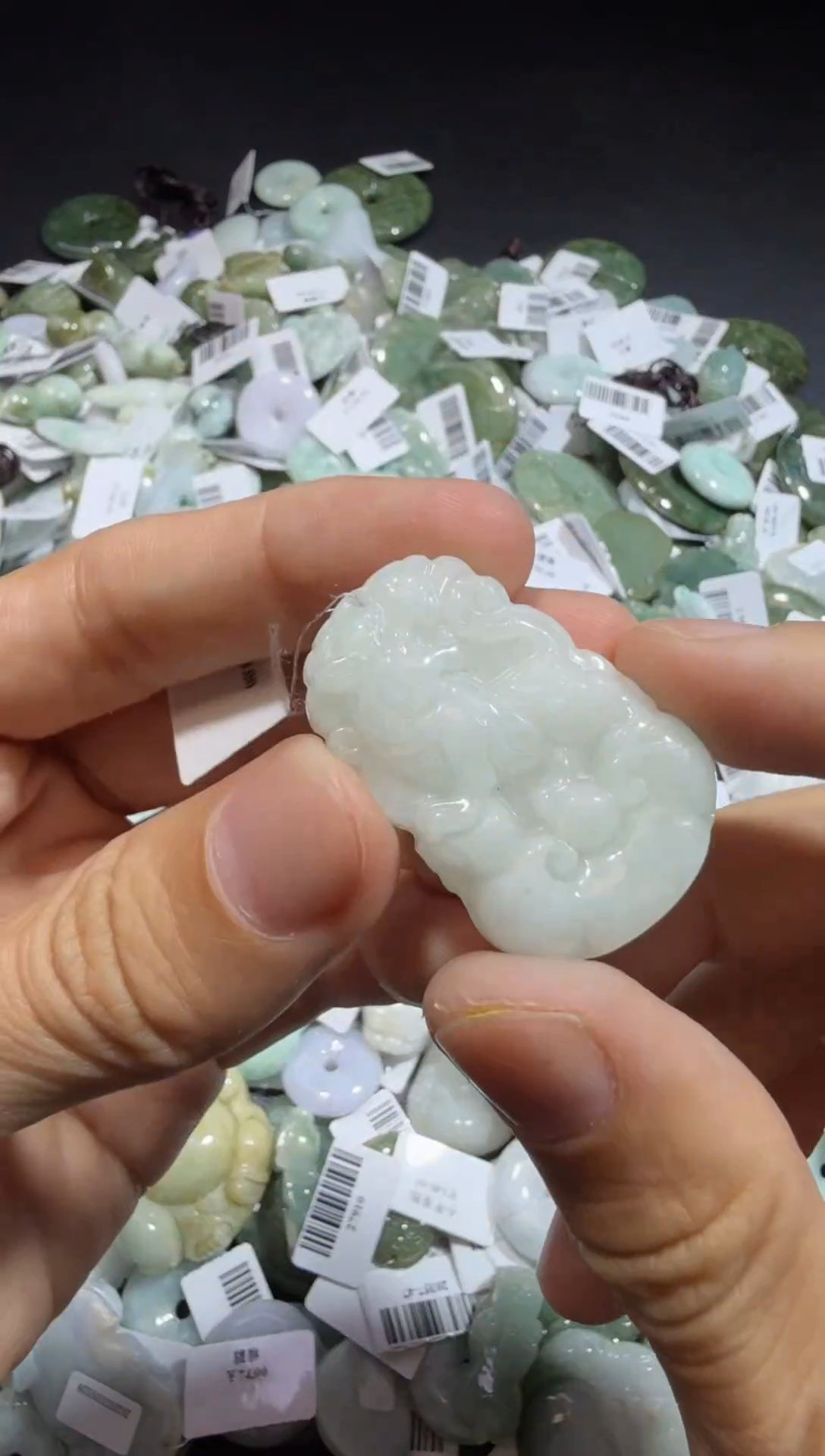 【闪购商品】翡翠颈饰未镶嵌00002033