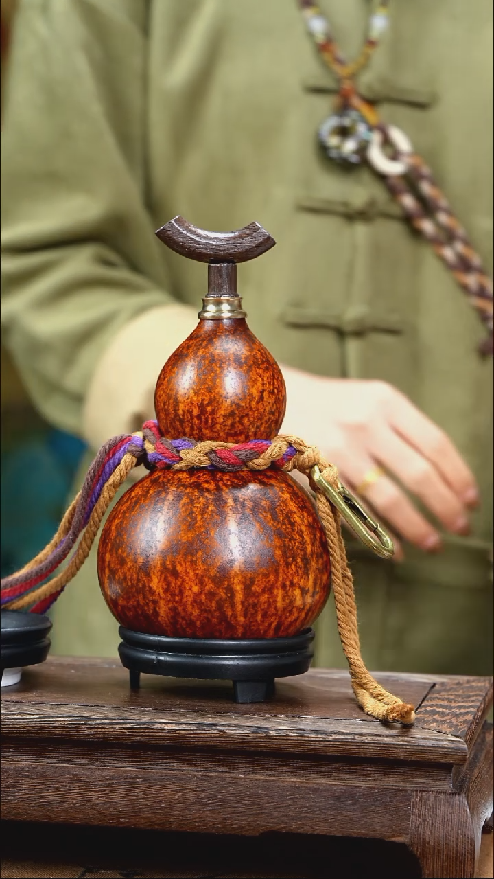 YM015简约大漆款天然酒葫芦（一物一拍）