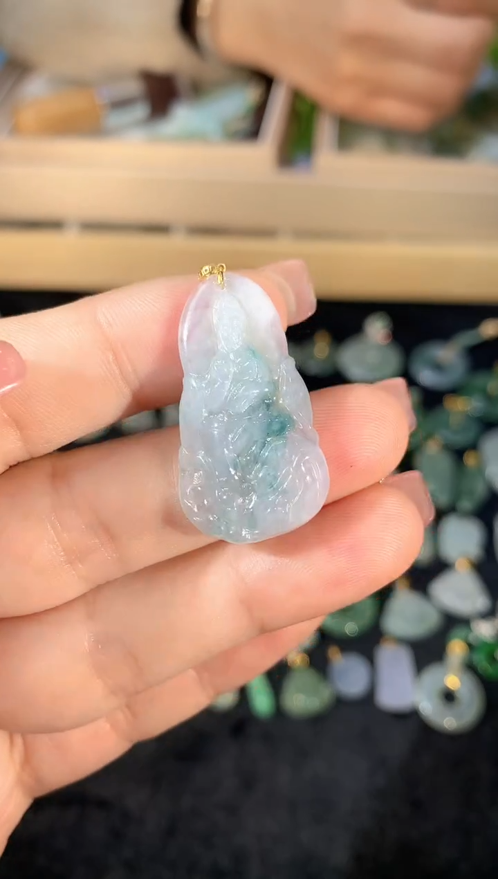 【闪购商品】翡翠吊坠(不含链)18K金镶嵌010llx时尚