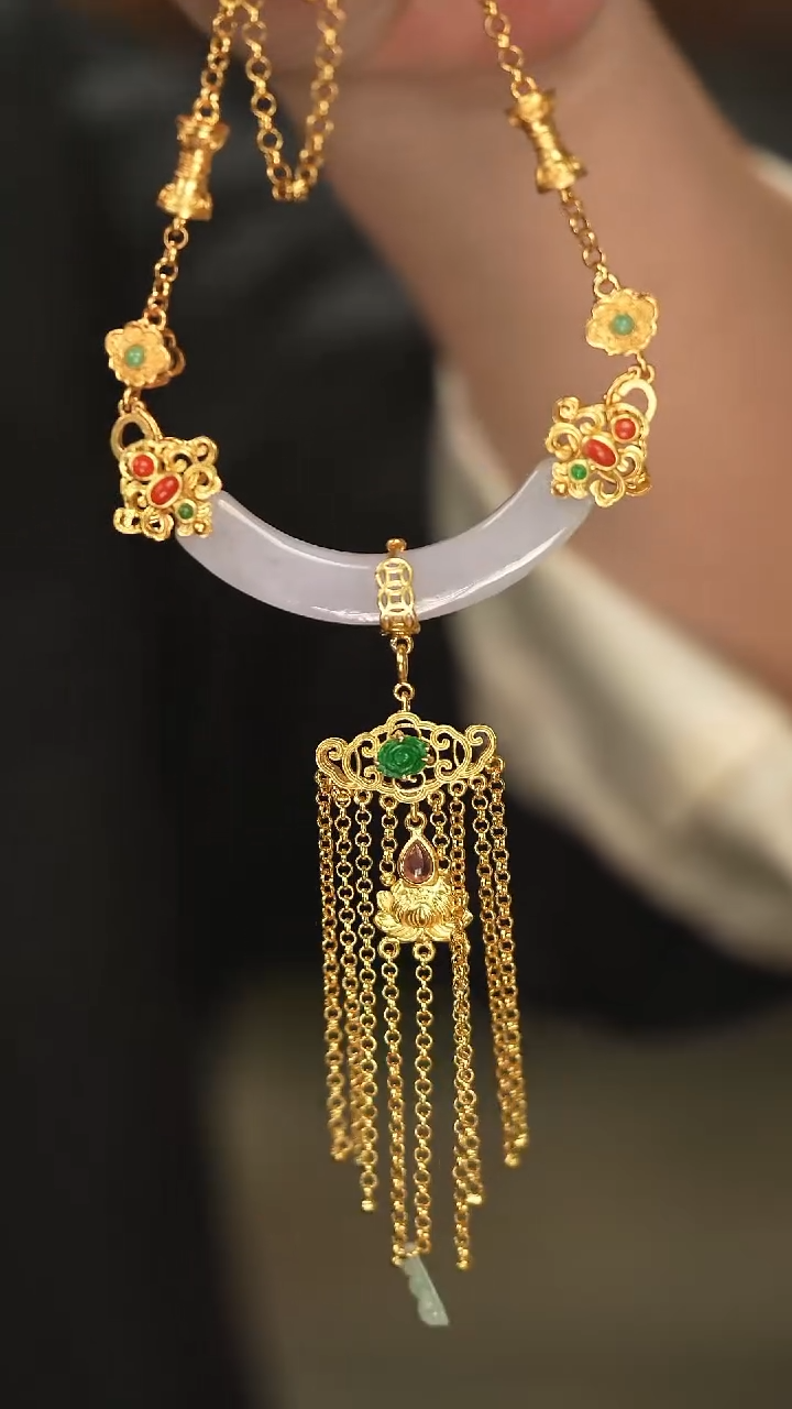 【闪购商品】翡翠吊坠(赠链)银S925镶嵌新款