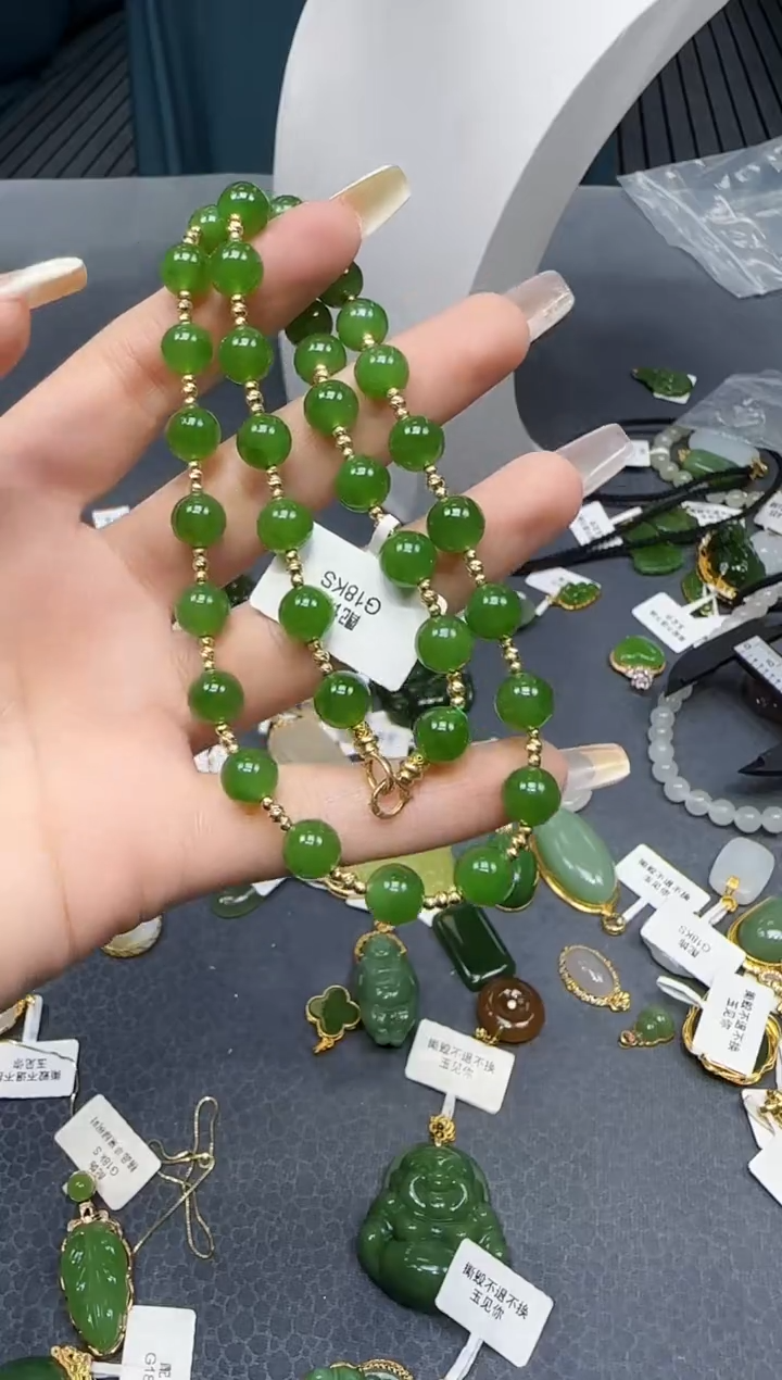 【闪购商品】和田玉挂件18K金镶嵌1