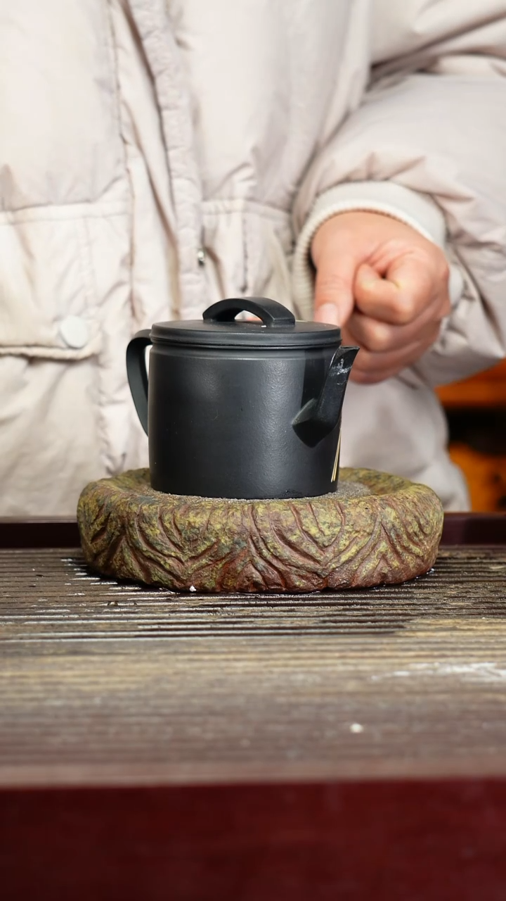 宜兴原矿紫砂壶茶壶宜兴原矿紫砂壶茶壶220C