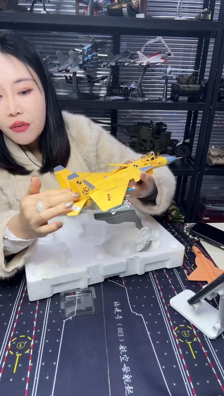 1/72合金飞机机模型歼15精细版