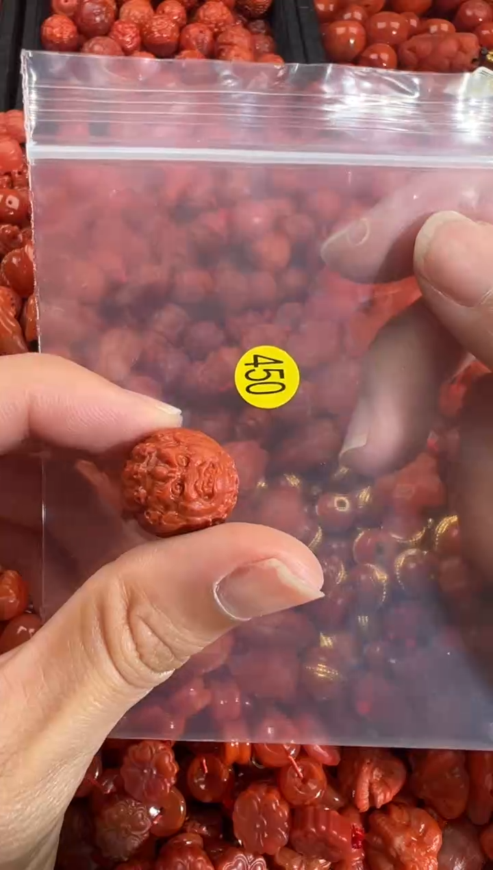 南红玛瑙未镶嵌颈饰1