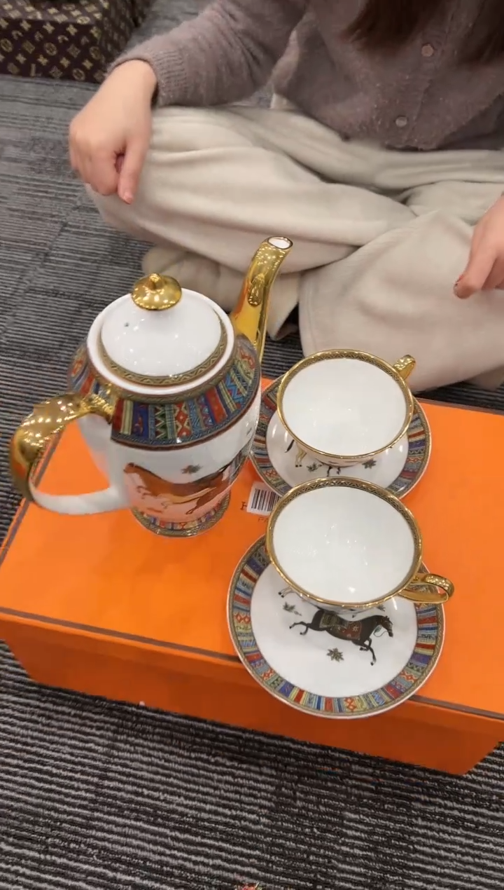 【闪购商品】杯H830--------------