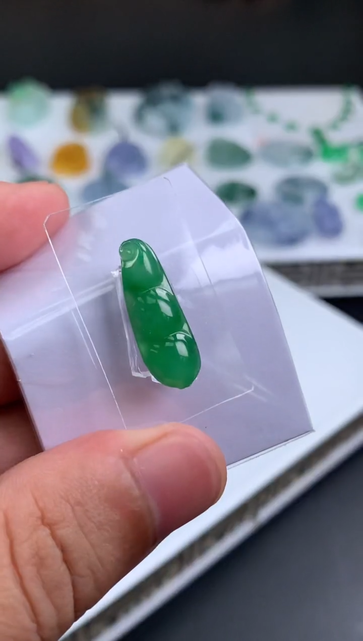 【闪购商品】定制翡翠未镶嵌翡翠