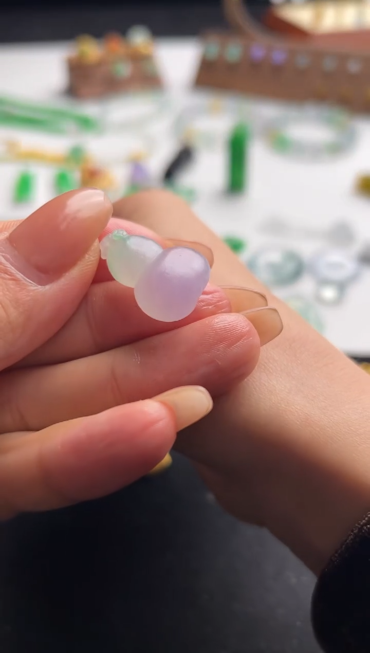 【闪购商品】定制翡翠未镶嵌紫绿葫芦7800+780-lm116