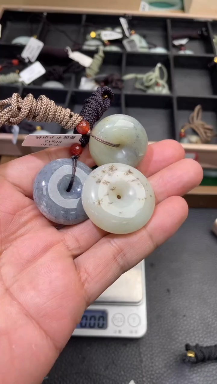 未镶嵌和田玉挂件平安扣