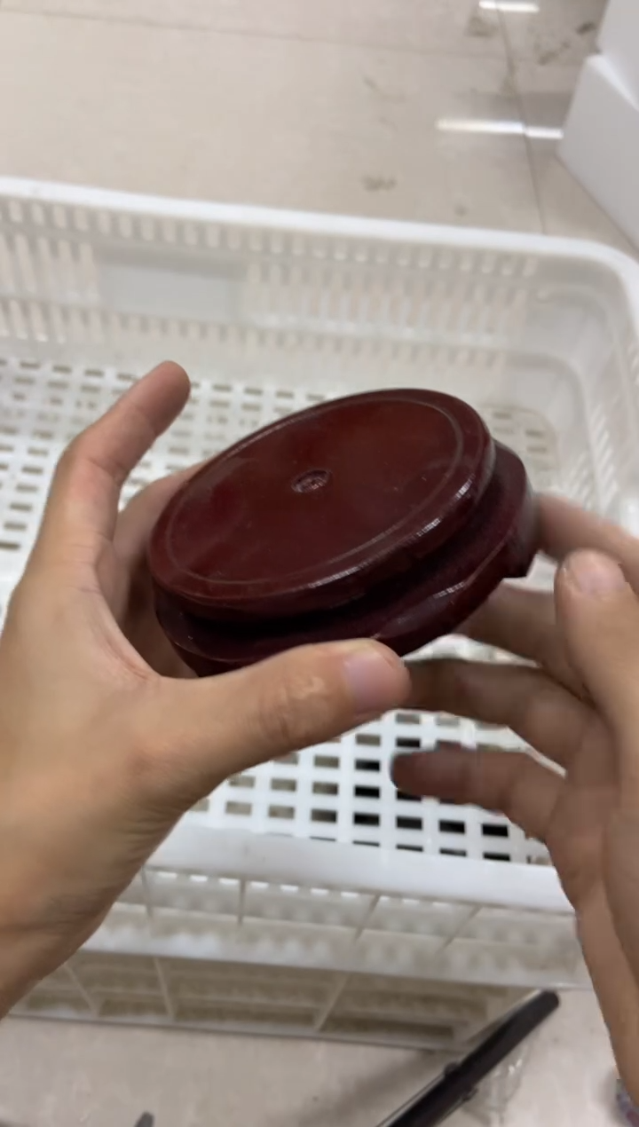 无运费险有瑕疵的摄影的产品有使用过的痕迹有点脏介意勿拍