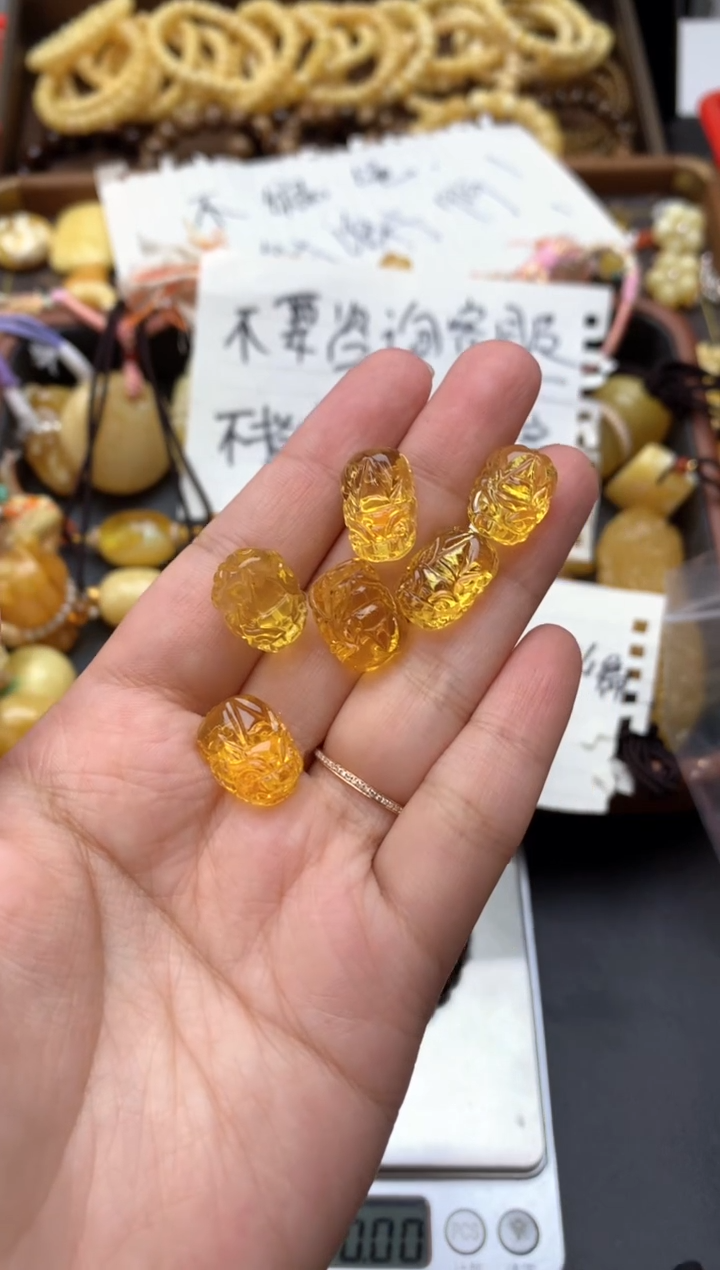 【闪购商品】琥珀珠宝奇石未镶嵌020琥珀蜜蜡6单多样性随机发其一