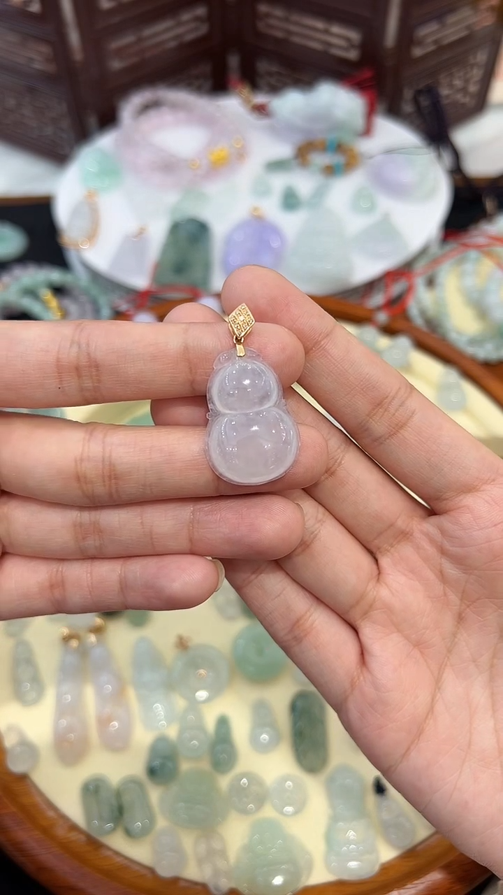 【闪购商品】翡翠吊坠(不含链)18K金镶嵌026缅甸天然翡翠A货