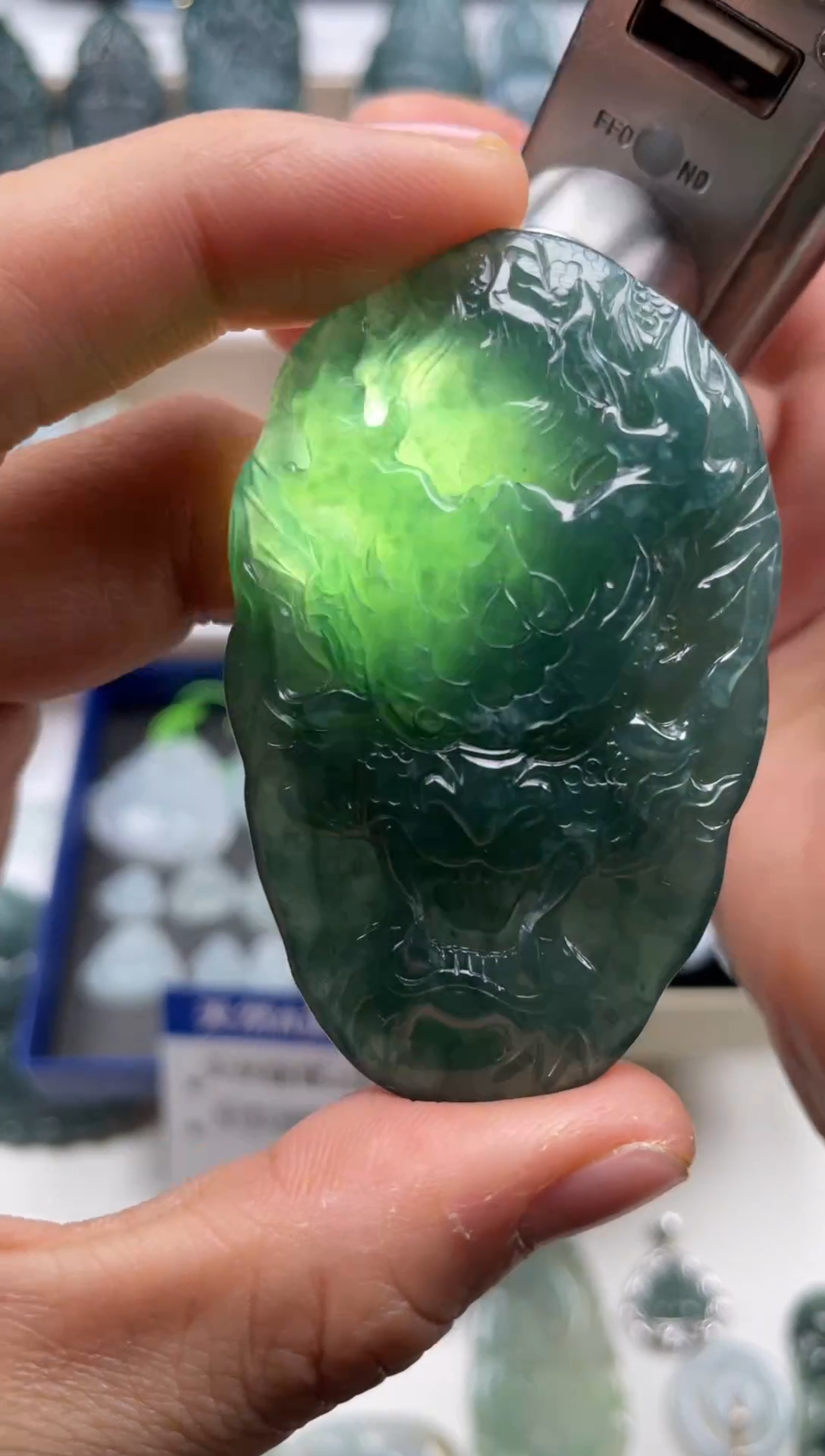 颈饰未镶嵌翡翠天然翡翠A货