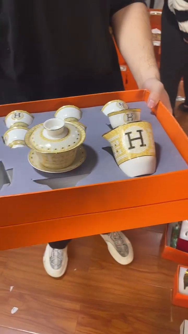 杯鸿辉家品牌瓷器，京东包邮！