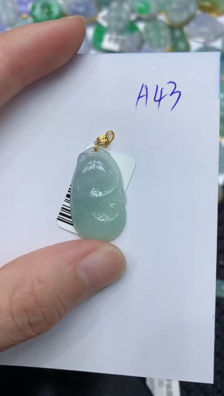 【闪购商品】翡翠颈饰18K金镶嵌11111111111