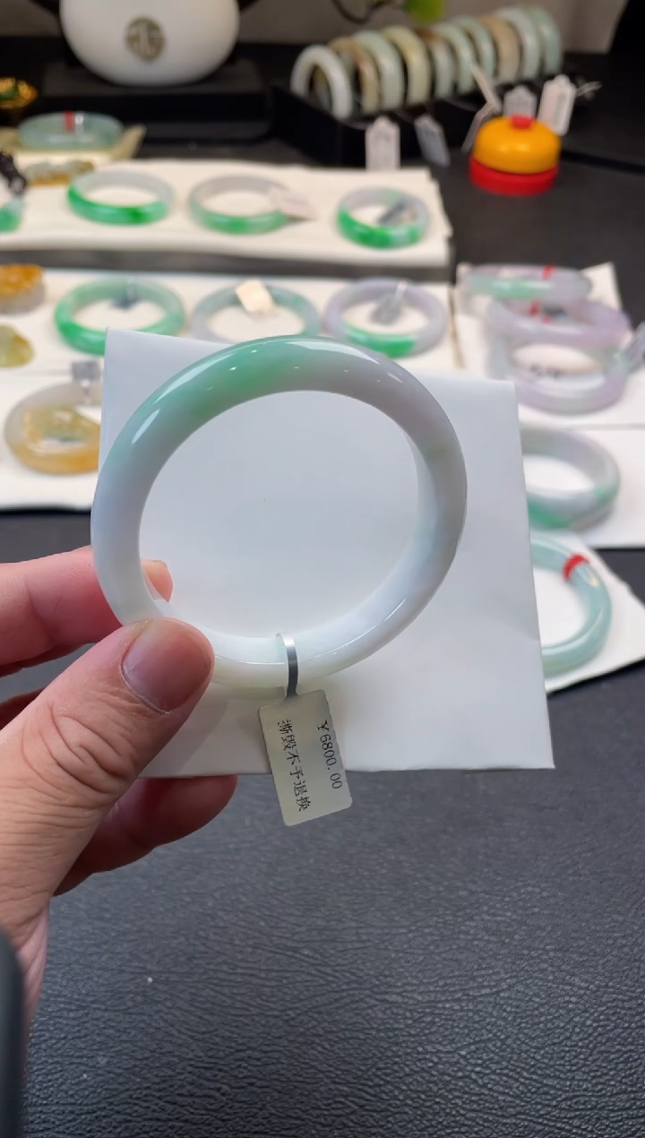 翡翠手镯未镶嵌56正圈