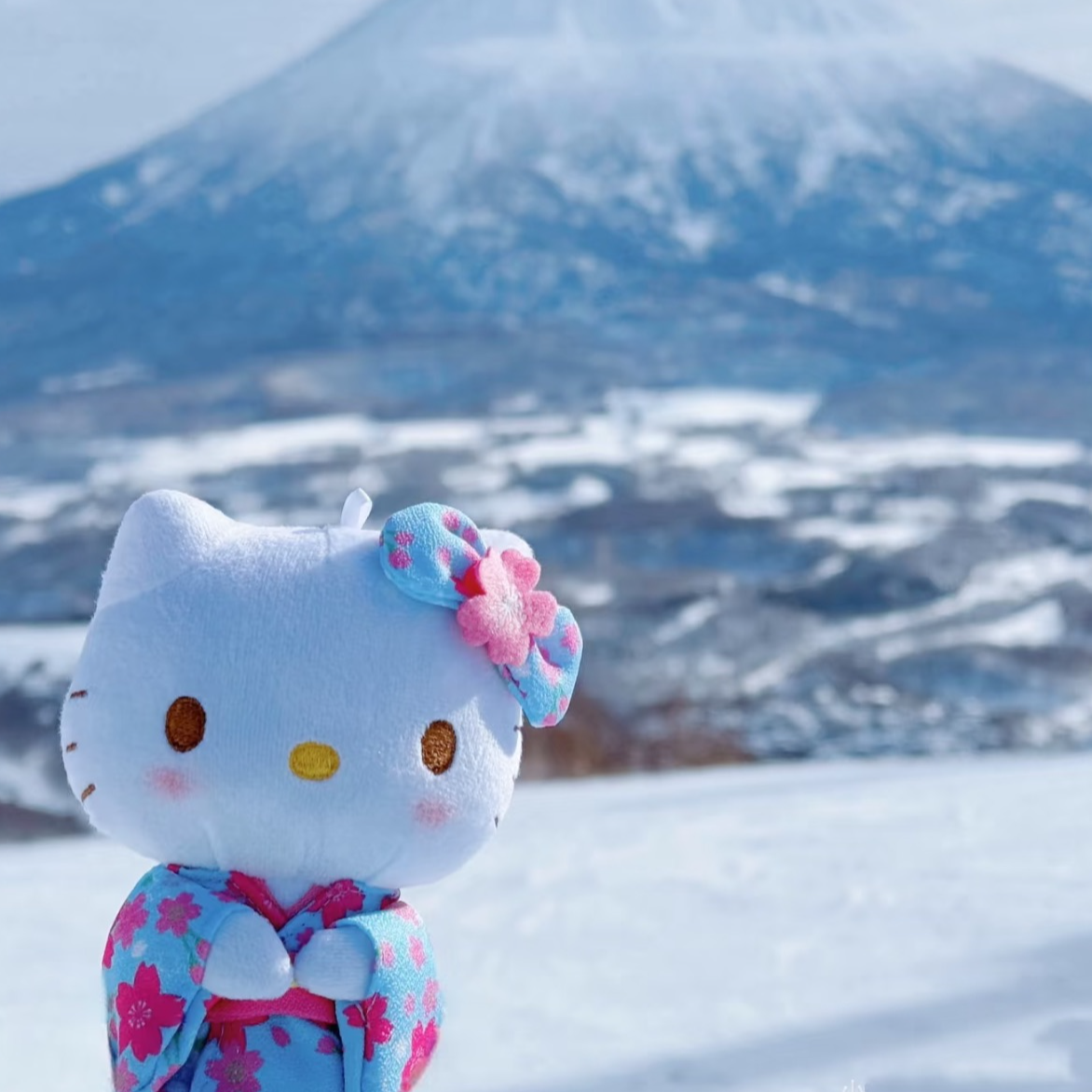 【北海道限定】Hello Kitty 蓝白和服Kitty钥匙扣玩偶