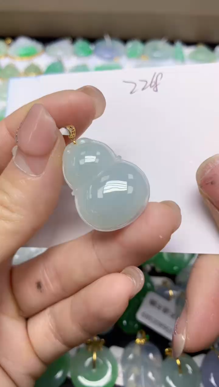 【闪购商品】翡翠挂件18K金镶嵌 天然翡翠A货