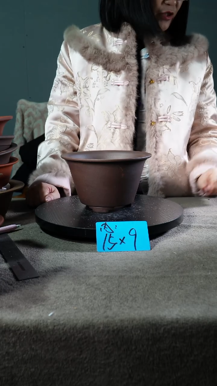 宜兴紫砂小花盆盆