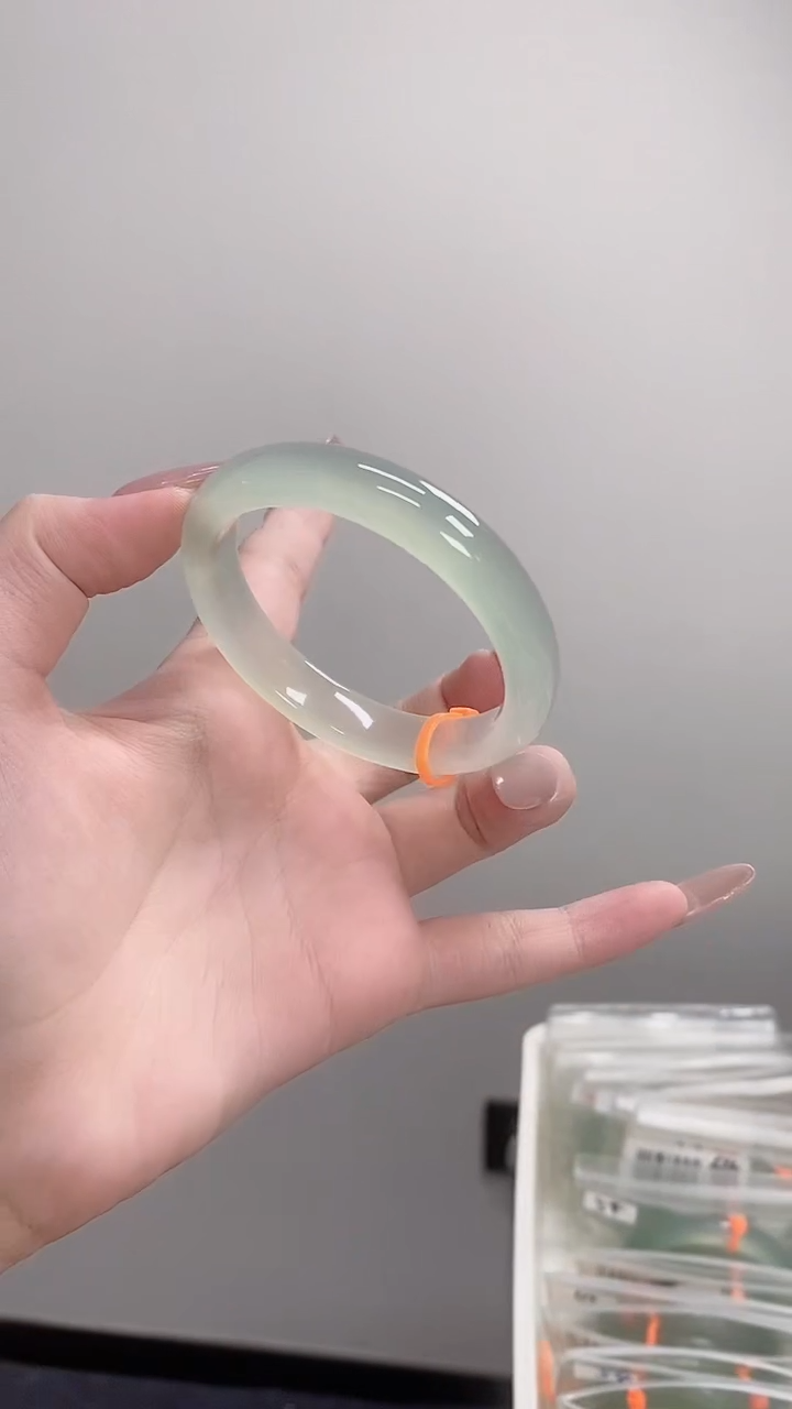 手镯玛瑙/玉髓未镶嵌53-54正圈