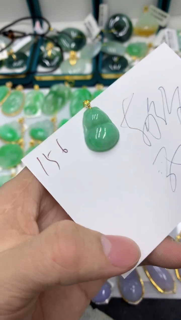 【闪购商品】翡翠颈饰18K金镶嵌号链接