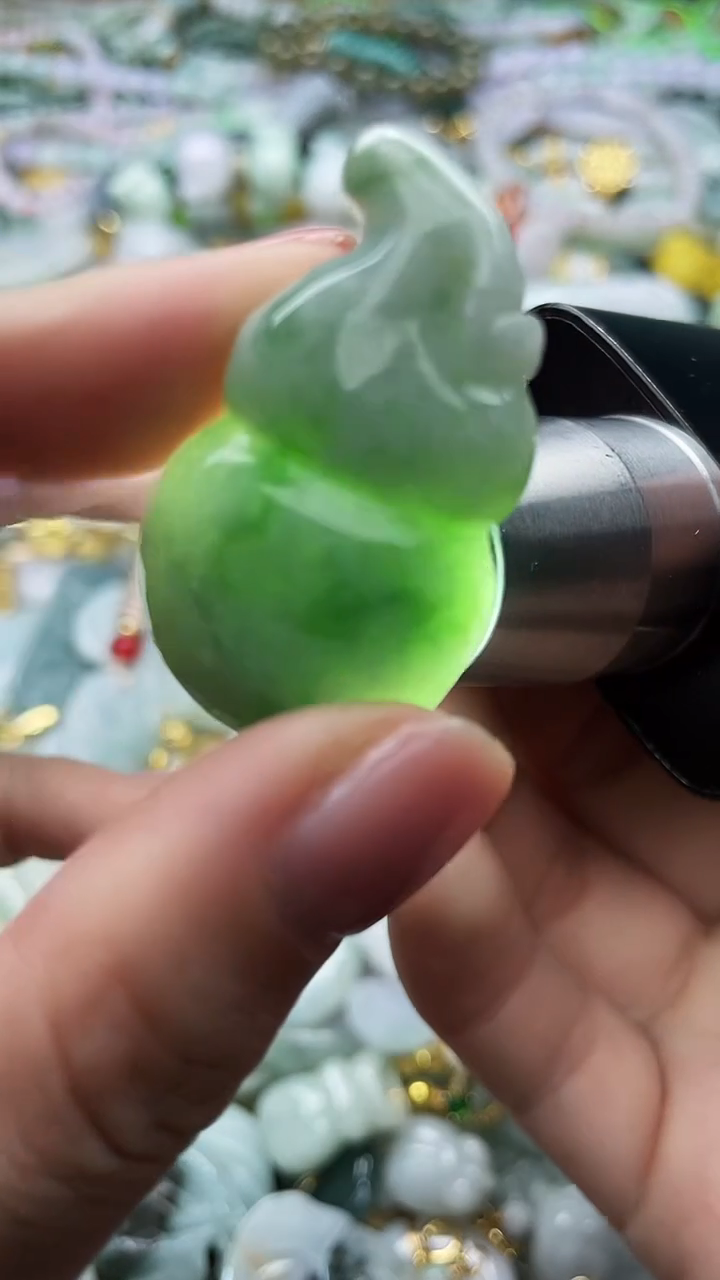 颈饰未镶嵌翡翠1