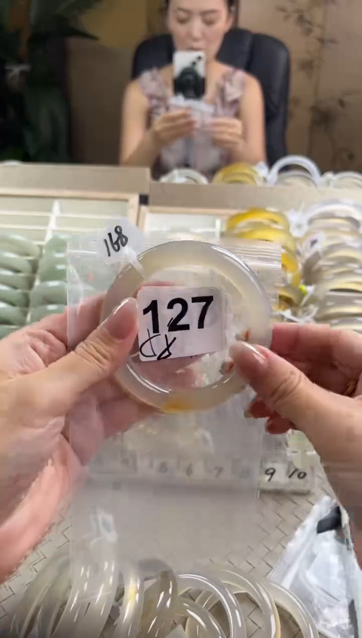 手镯玛瑙/玉髓未镶嵌米*夏127