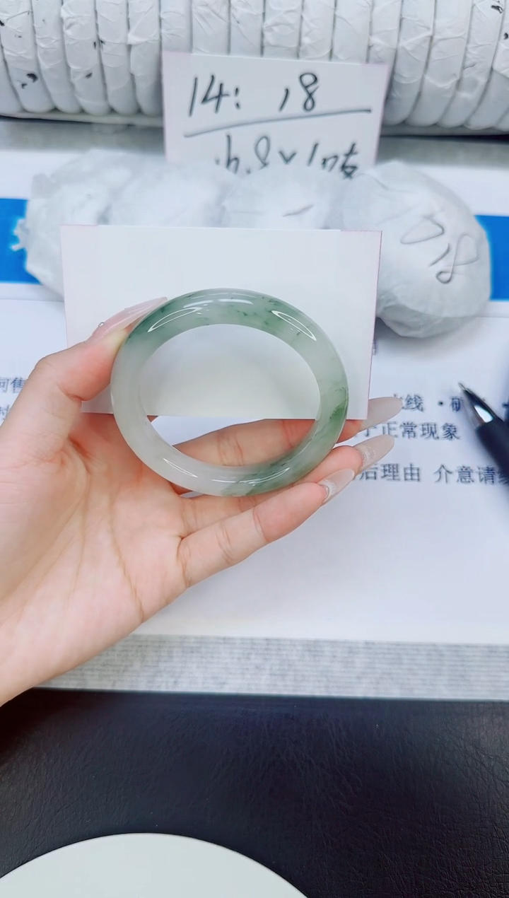 未镶嵌手镯石英质玉20/53