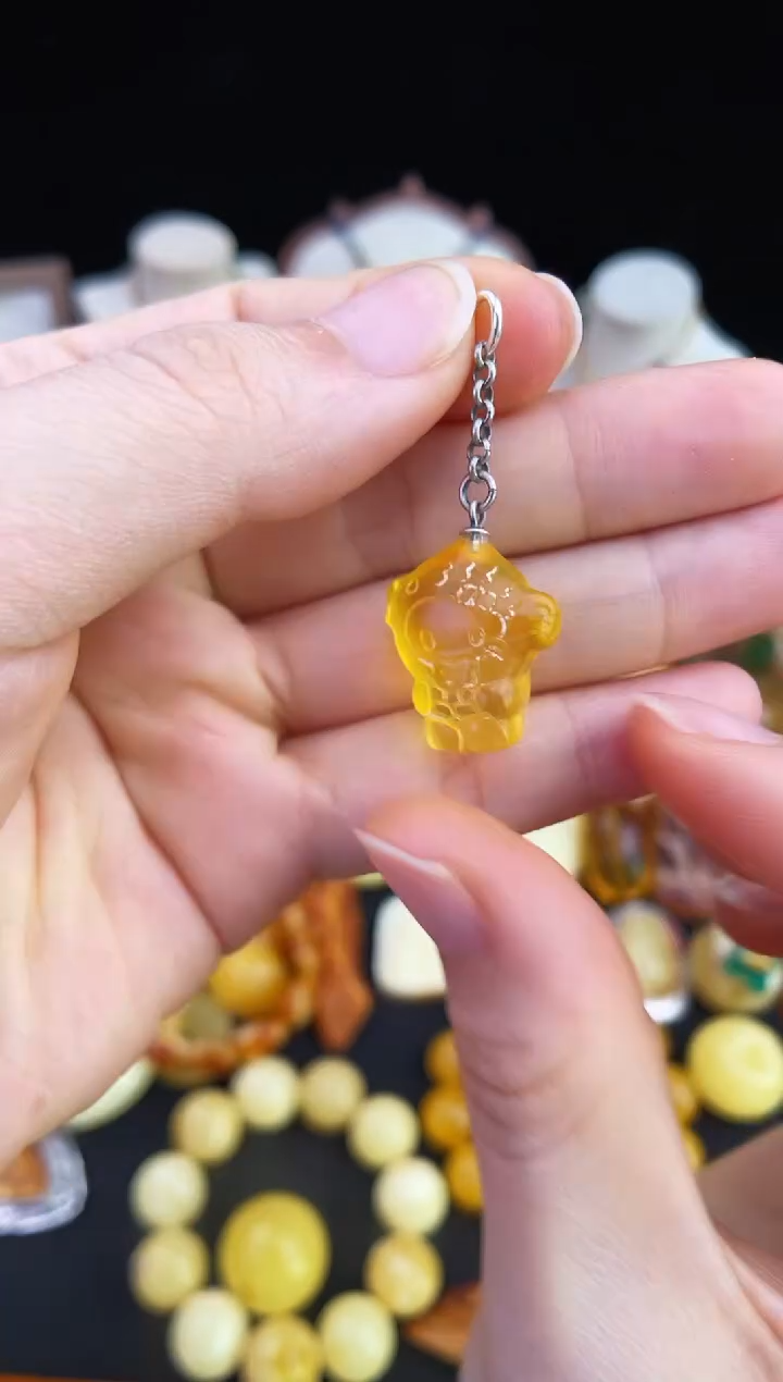 琥珀未镶嵌珠宝奇石柒月