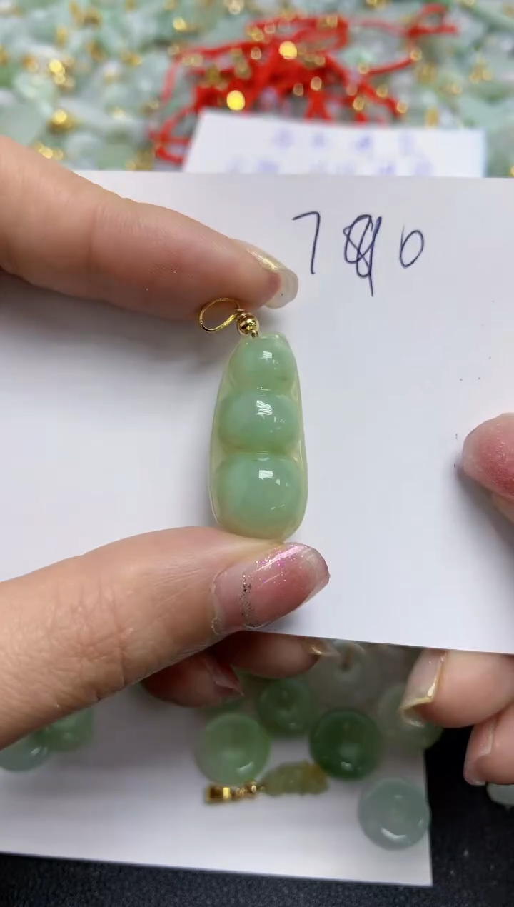 【闪购商品】翡翠颈饰合金天然翡翠A货